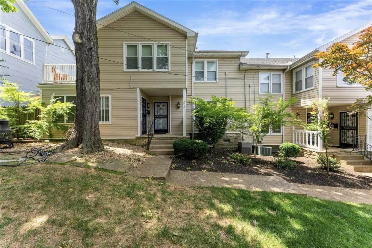 562 Main Avenue - Photo 1
