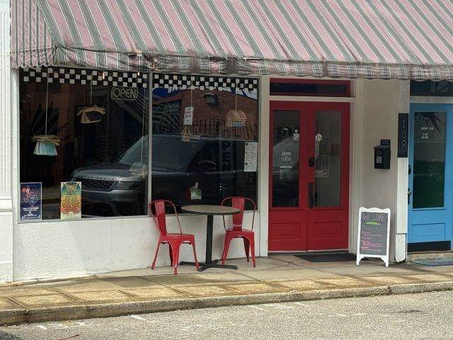 108 Main Street - Photo 1