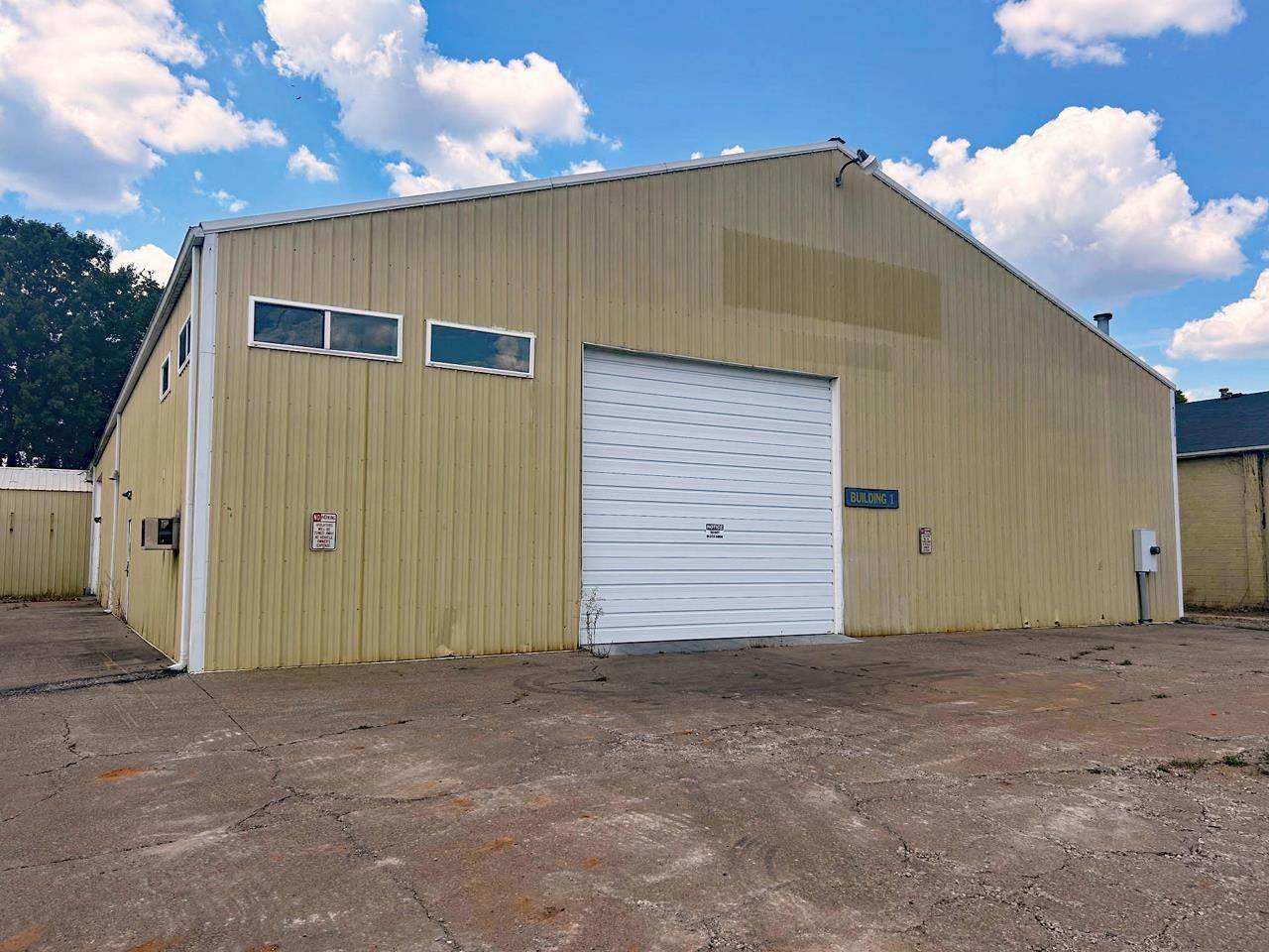 2737 Pioneer Drive - Photo 1