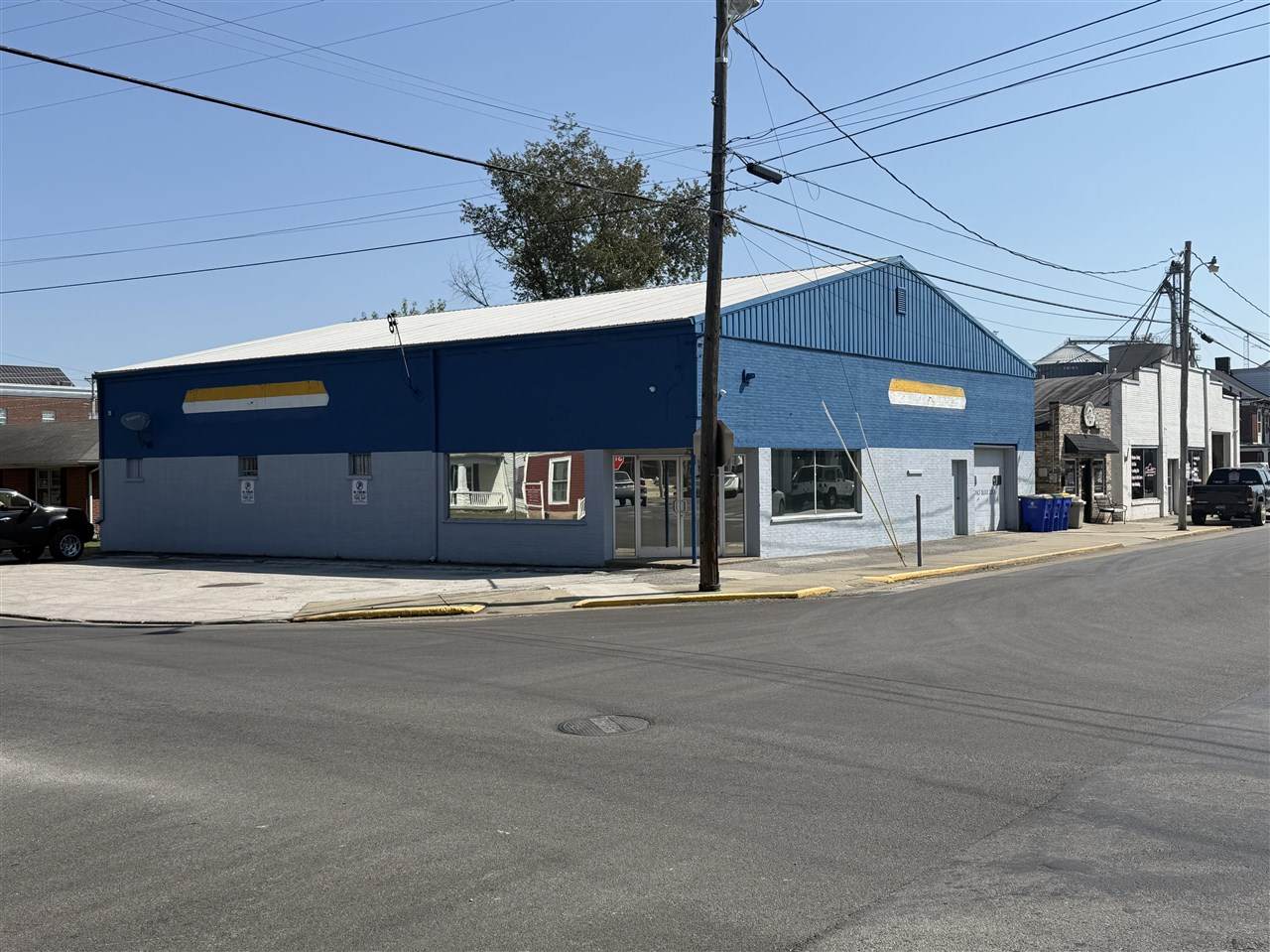 300 College Street - Photo 1