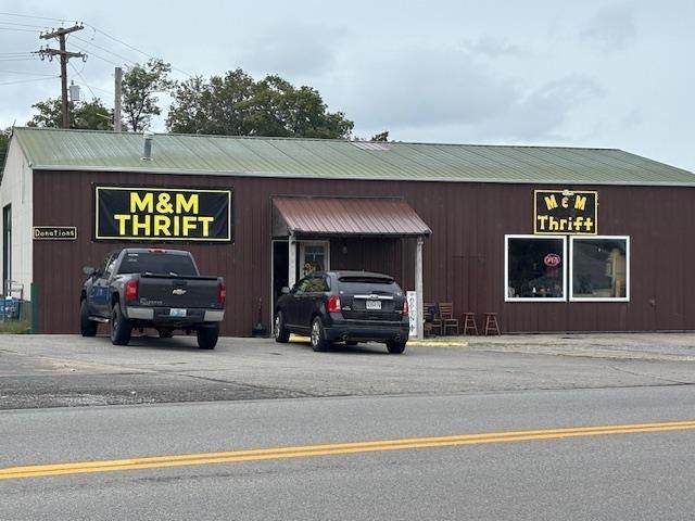 425 Main Street - Photo 1