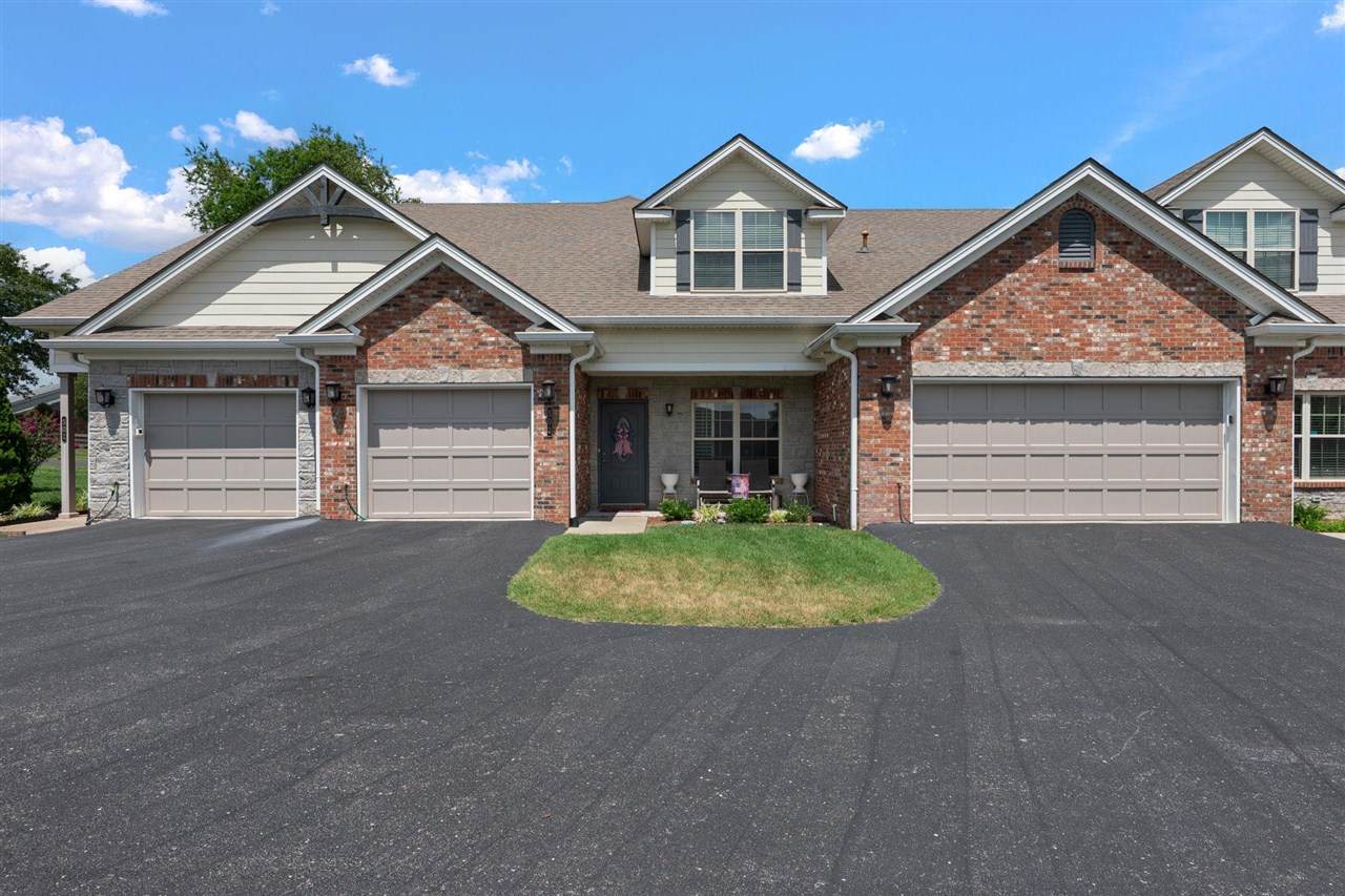 208 Chippewa Drive - Photo 1