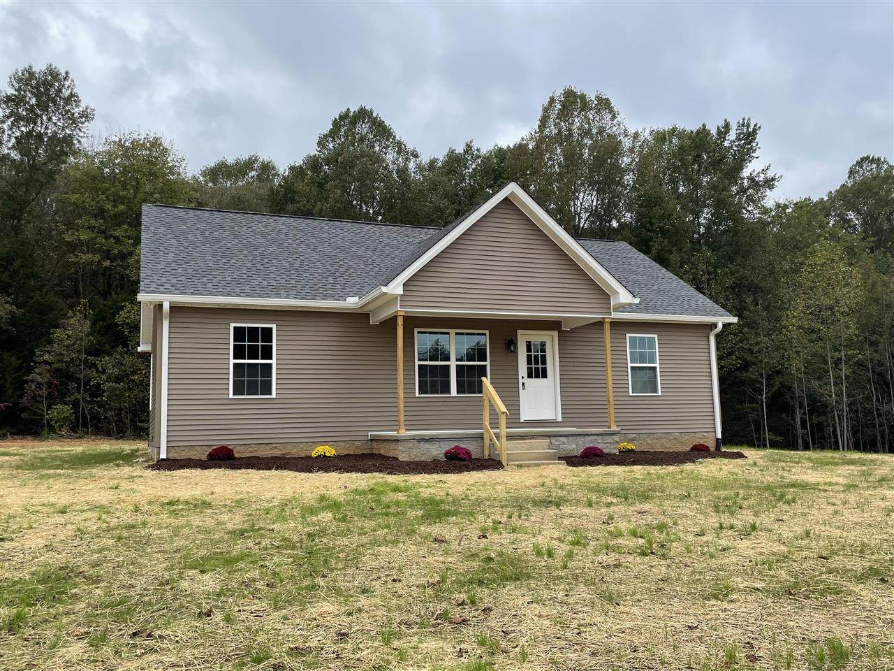 28 Mustang Dr - Photo 1