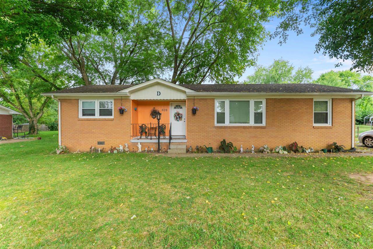 609 North Street - Photo 1