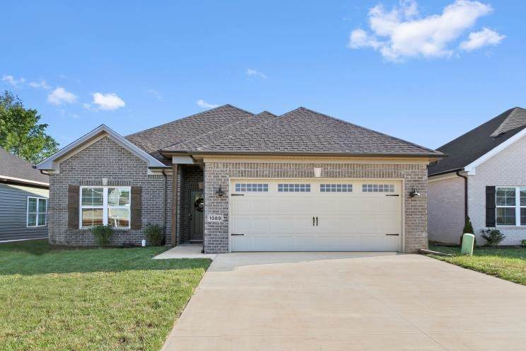 742 Mcintyre Street - Photo 1