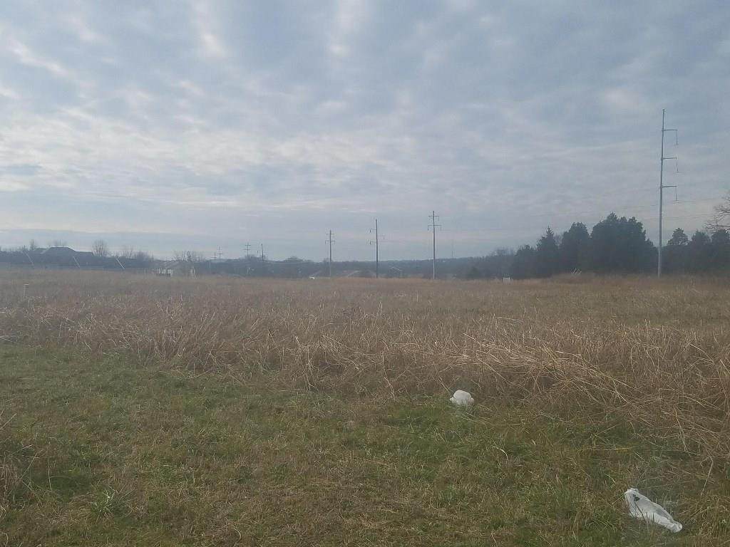 212 New Bond Way - Photo 1