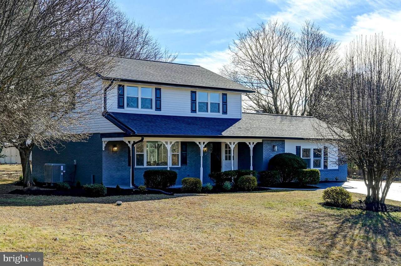 5905 Grace Lee Avenue - Photo 1
