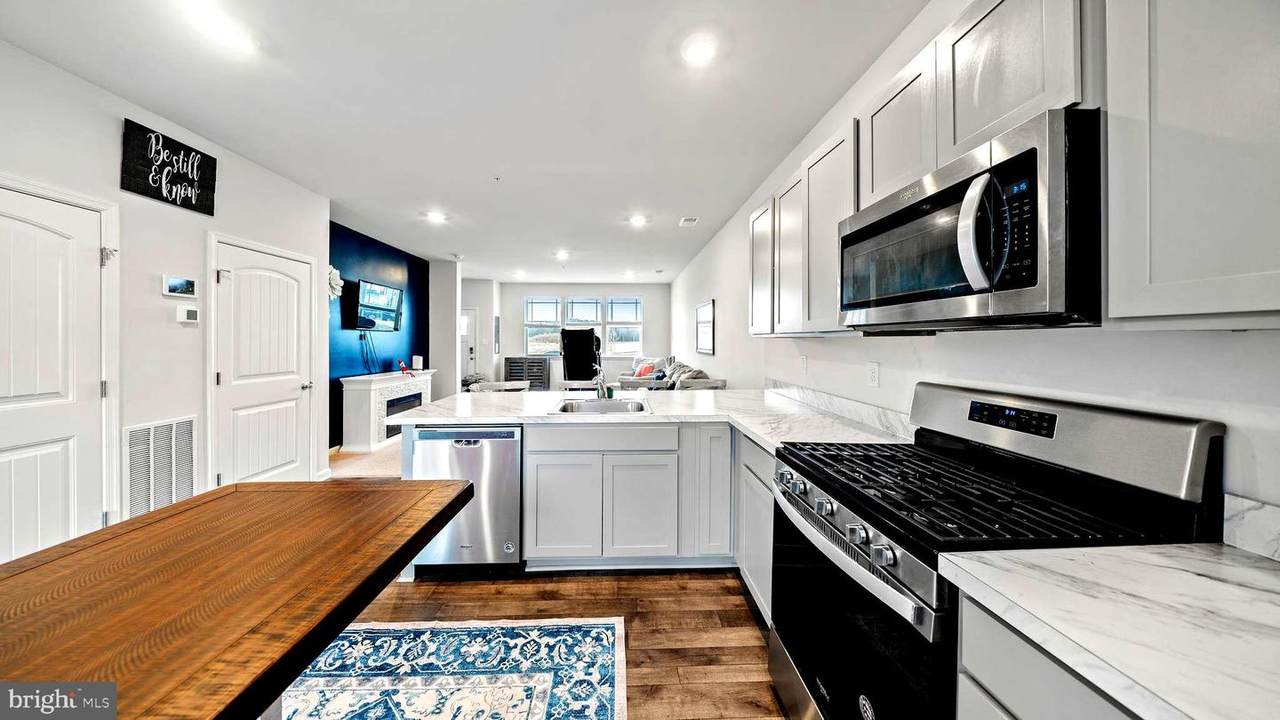 371 Wheatfield Drive - Photo 1