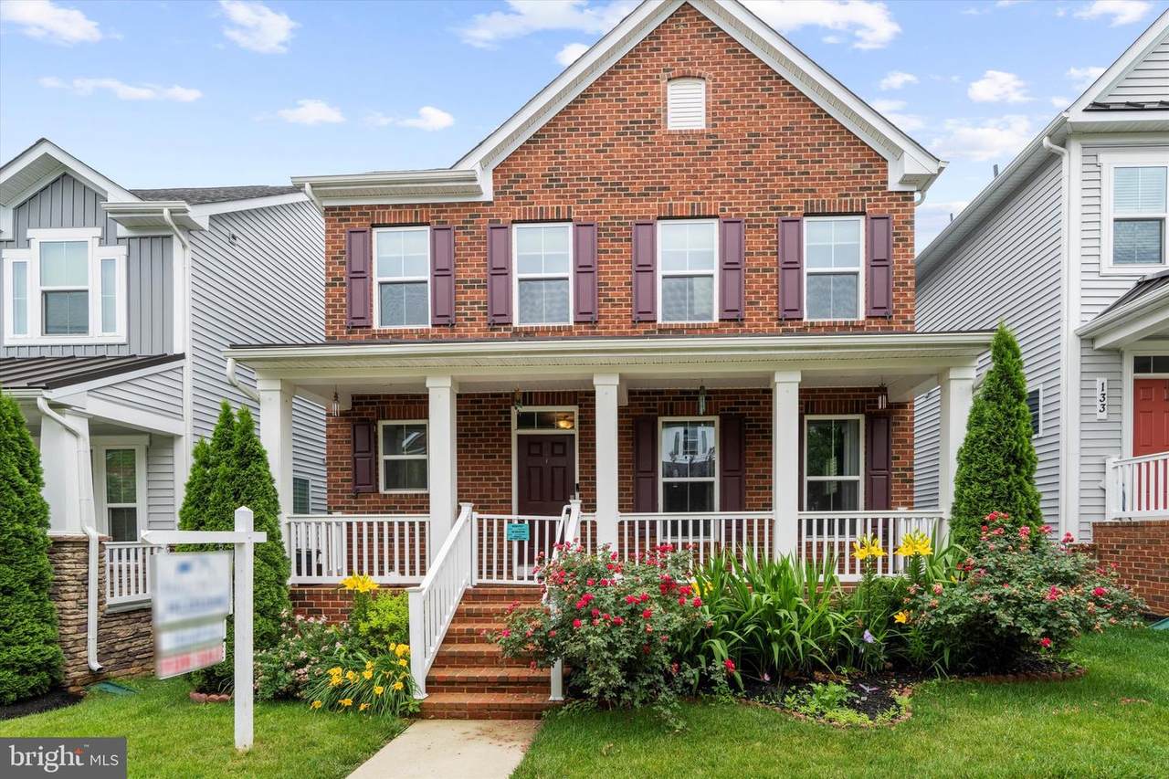 135 Limpkin Avenue - Photo 1