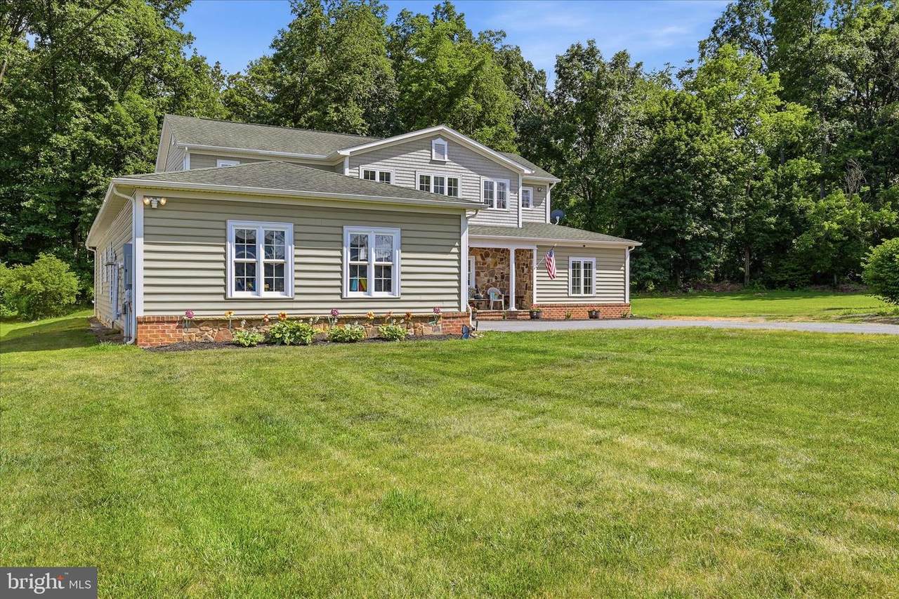 59 Howards Lane - Photo 1