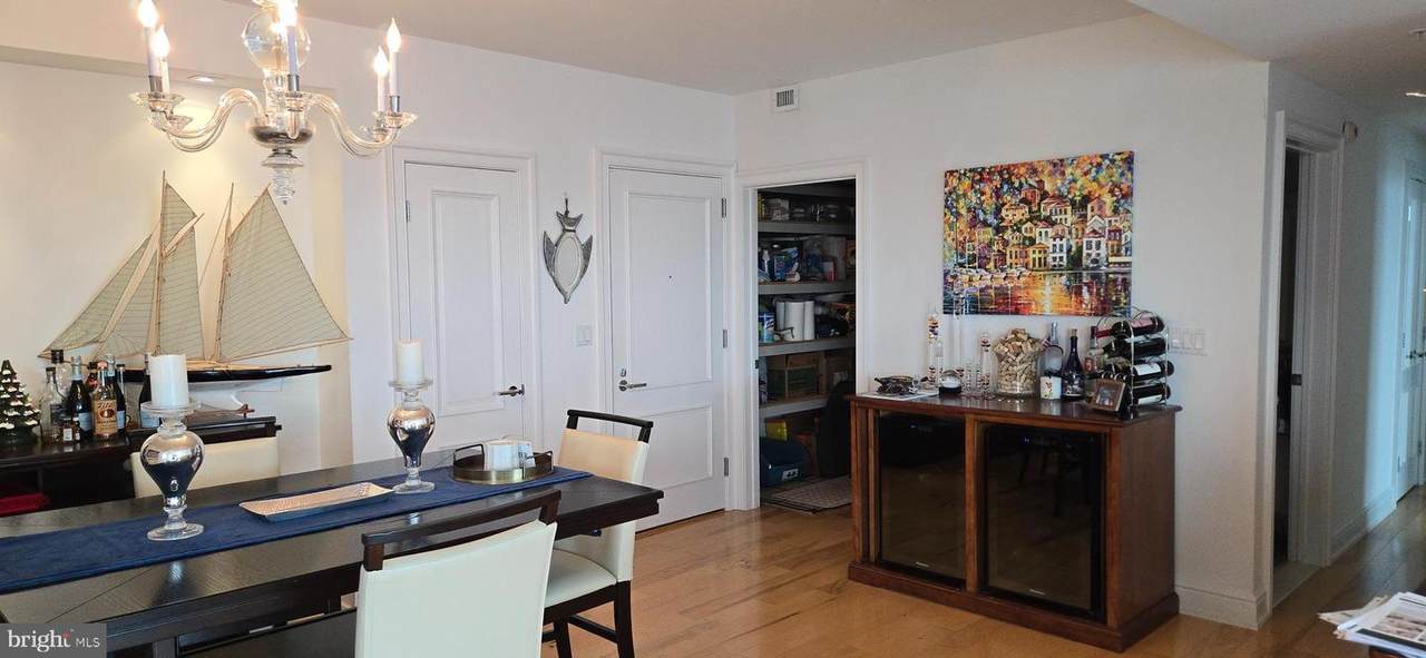717 Columbus Blvd - Photo 1