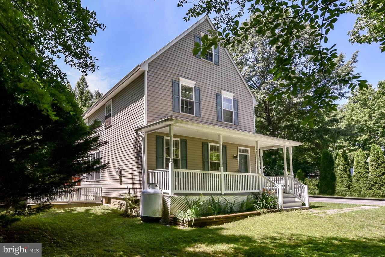 465 Frederick Street - Photo 1