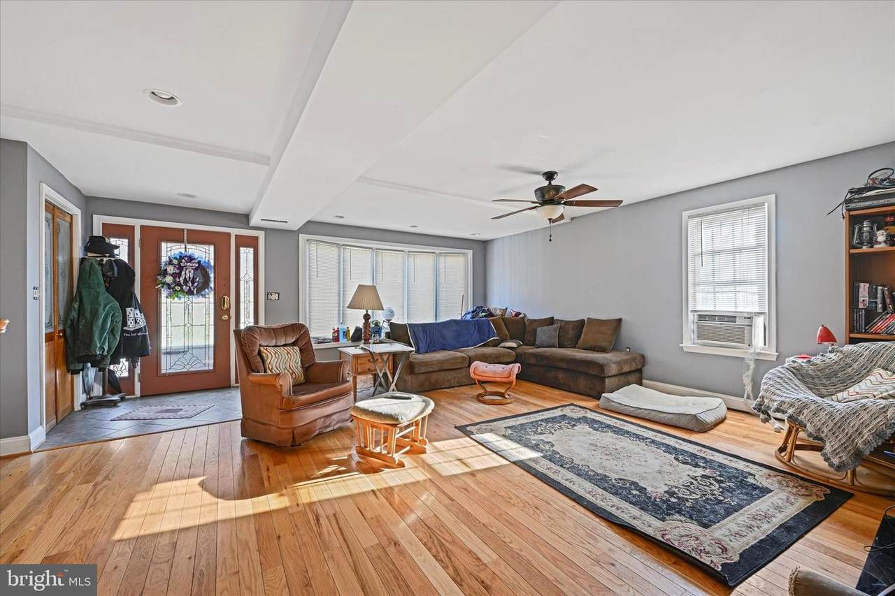831 Chesaco Avenue - Photo 1