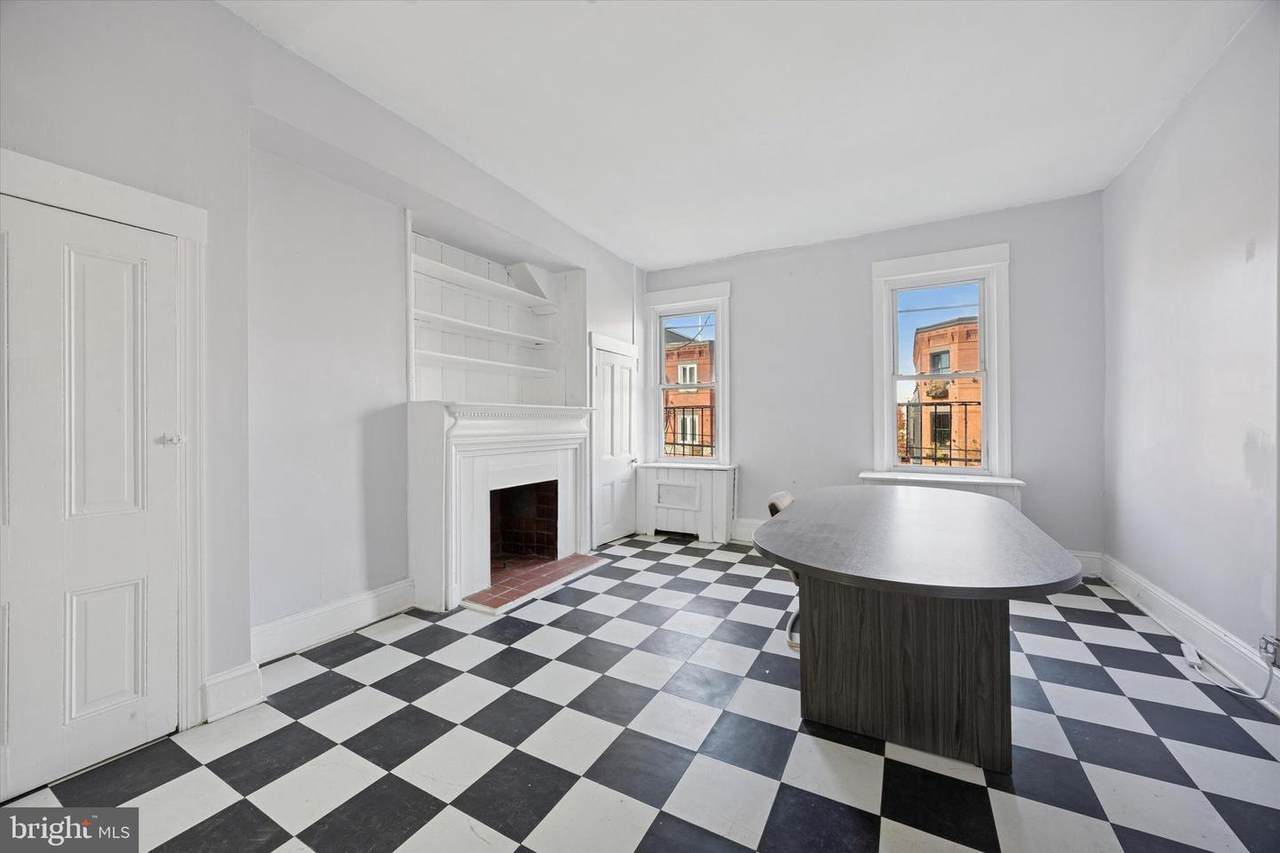 1217 29TH Street - Photo 1