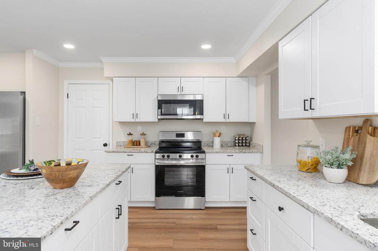 3234 Riverview Drive - Photo 1