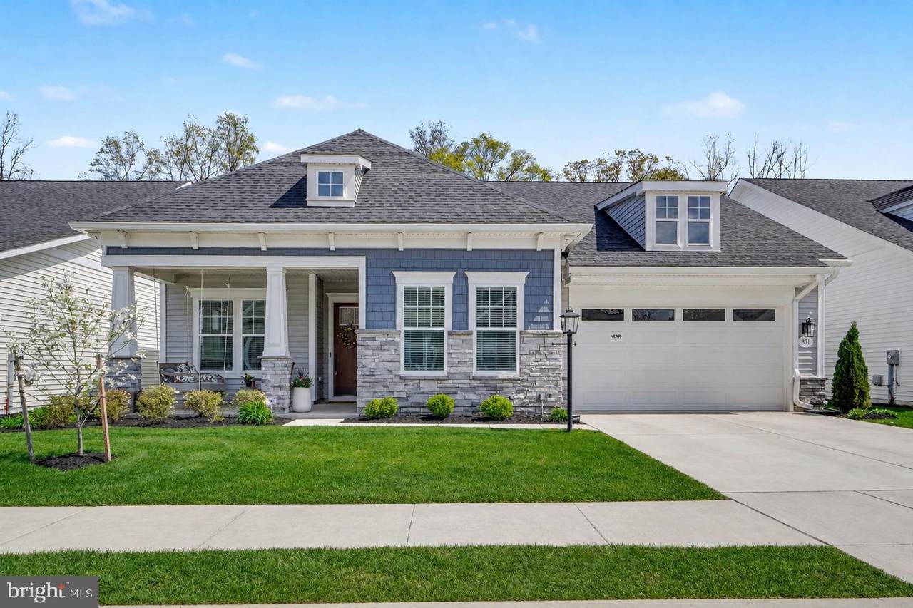 371 Quiet Creek Drive - Photo 1