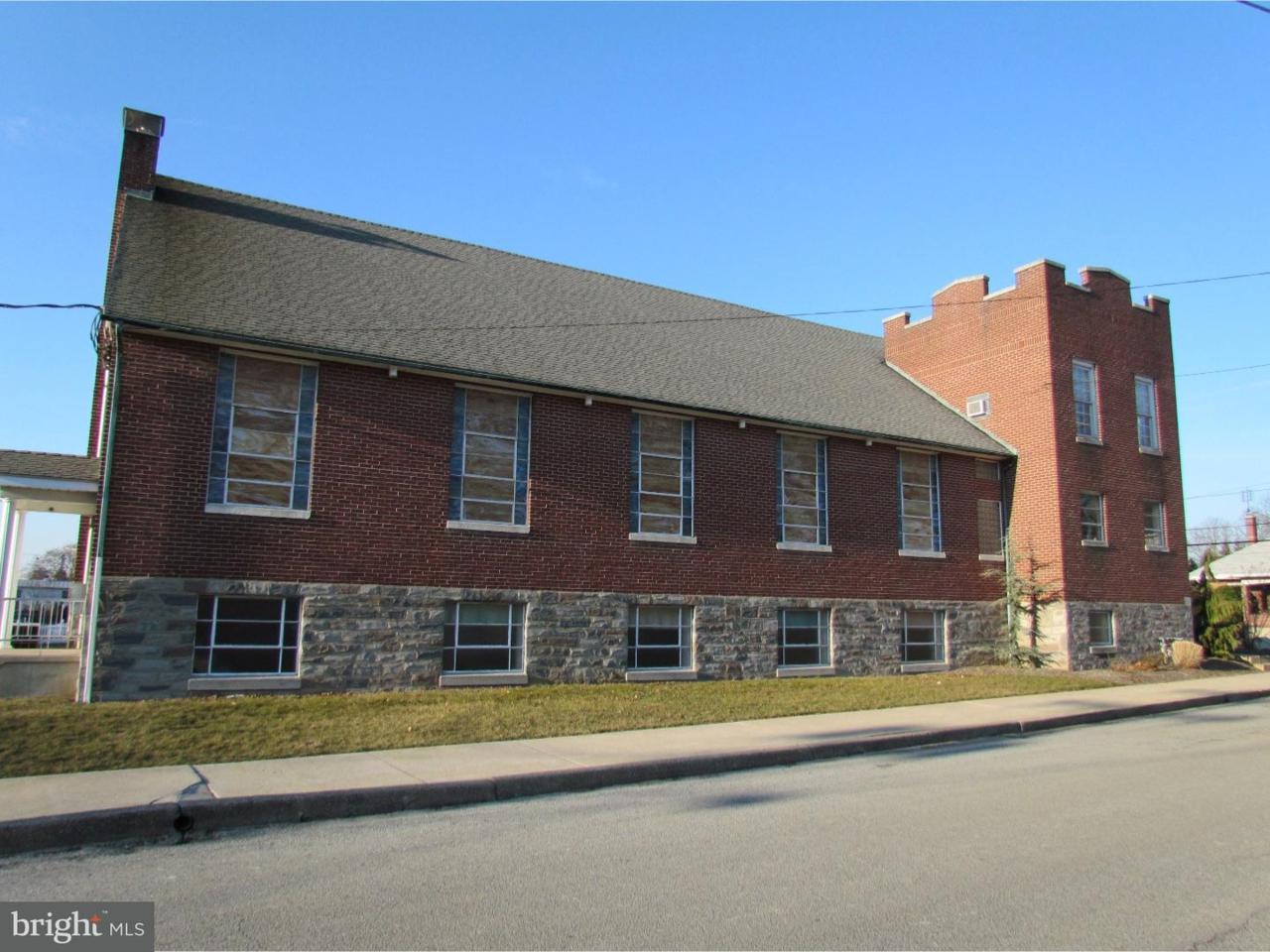 236 Richmond Street - Photo 1