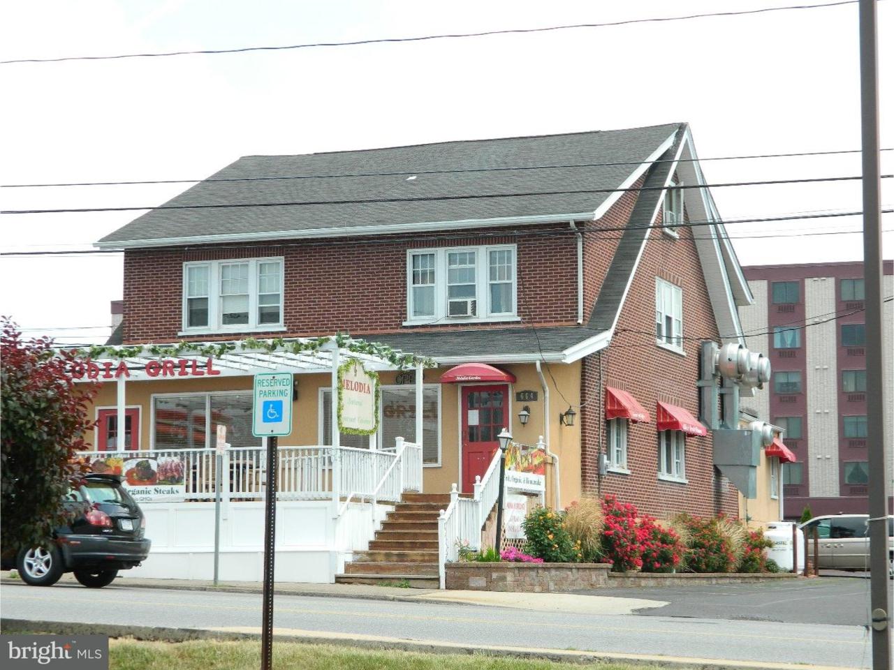664 Broad Street - Photo 1