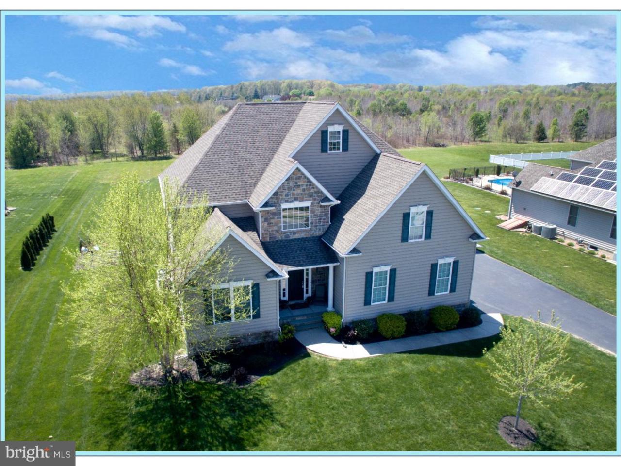 198 Chanticleer Circle - Photo 1