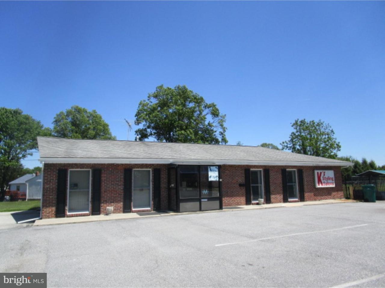 28 Broadway - Photo 1