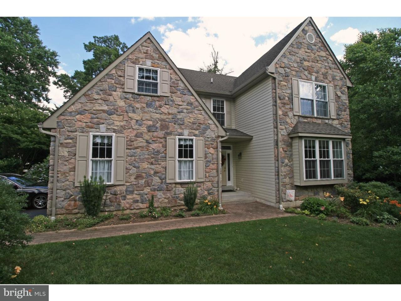 227 Rogers Lane - Photo 1