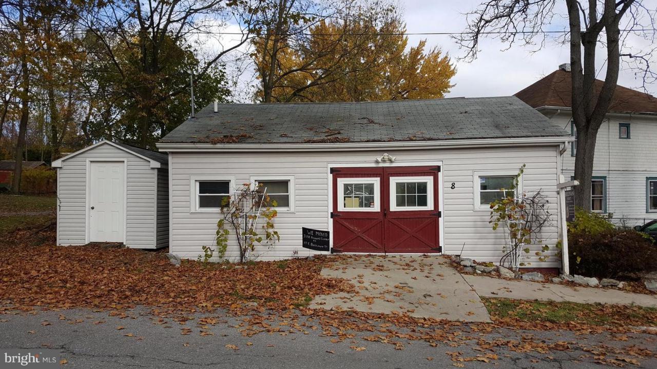 8 Maple Street - Photo 1