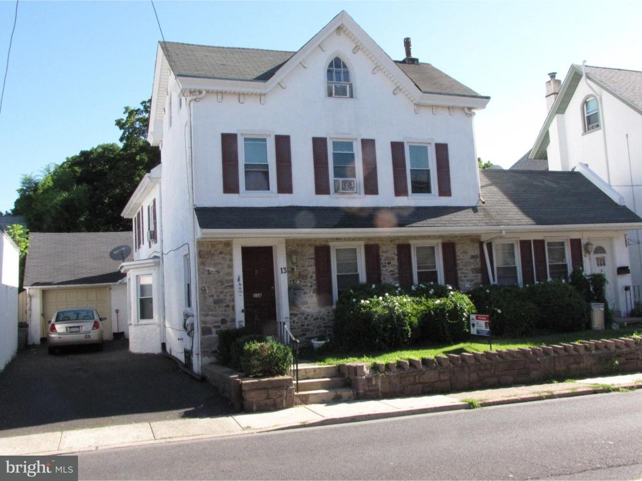 13 Moreland Avenue - Photo 1