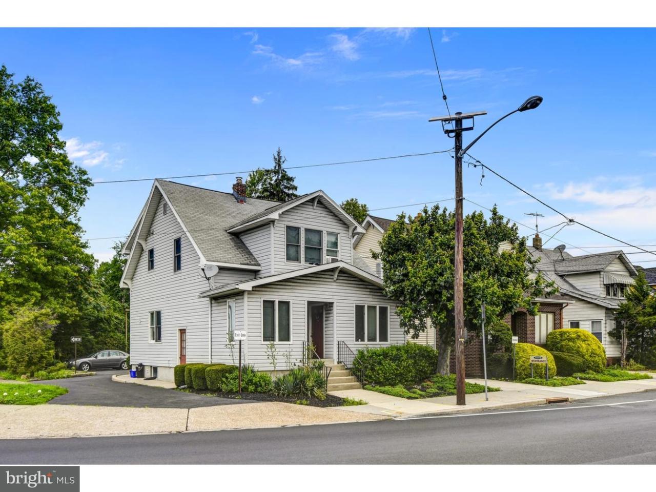 1549 Brunswick Avenue - Photo 1