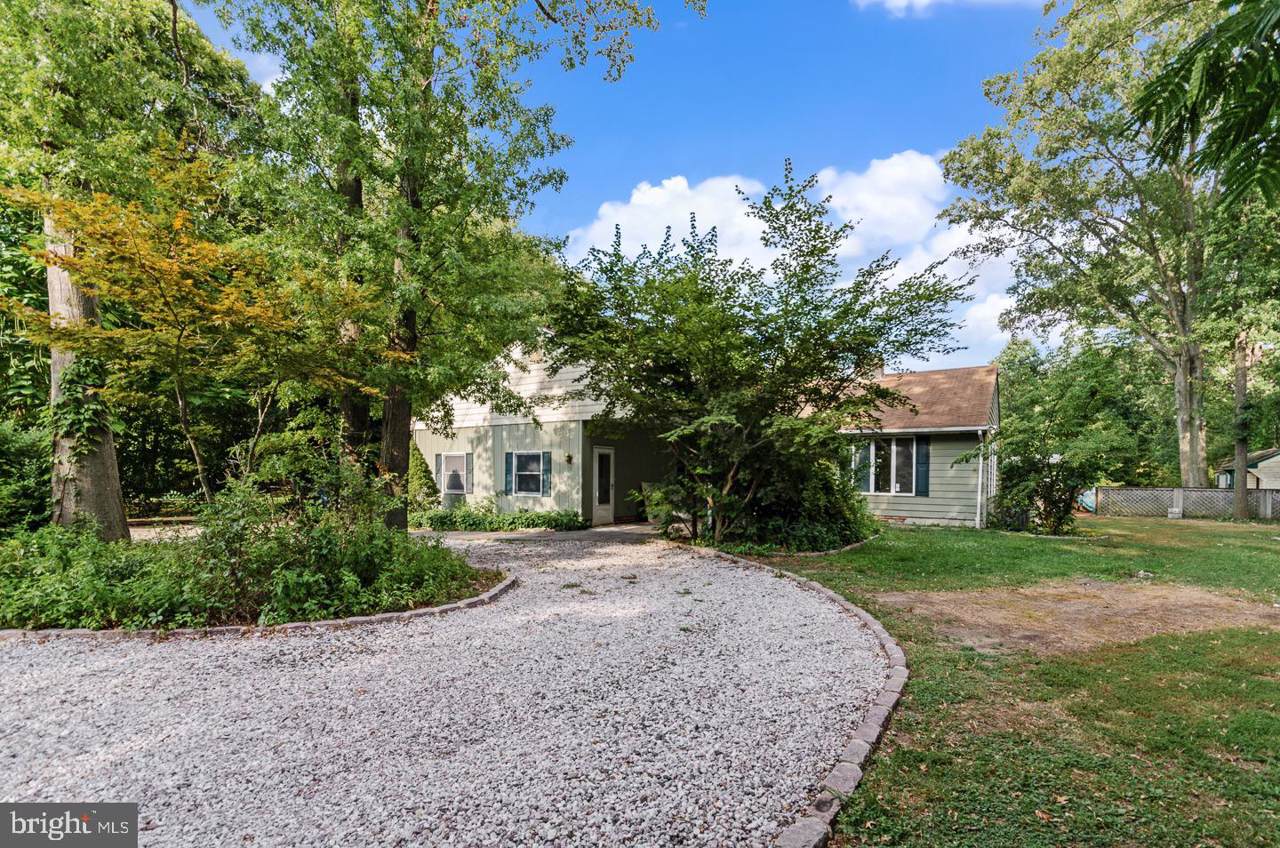 319 Preston Avenue - Photo 1