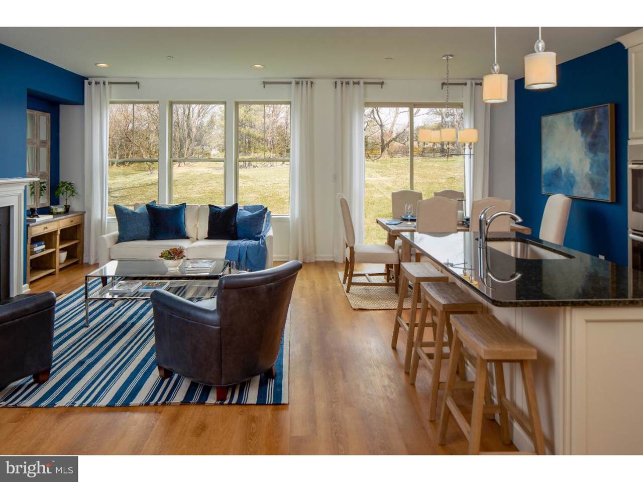 205 Kestrel Court - Photo 1