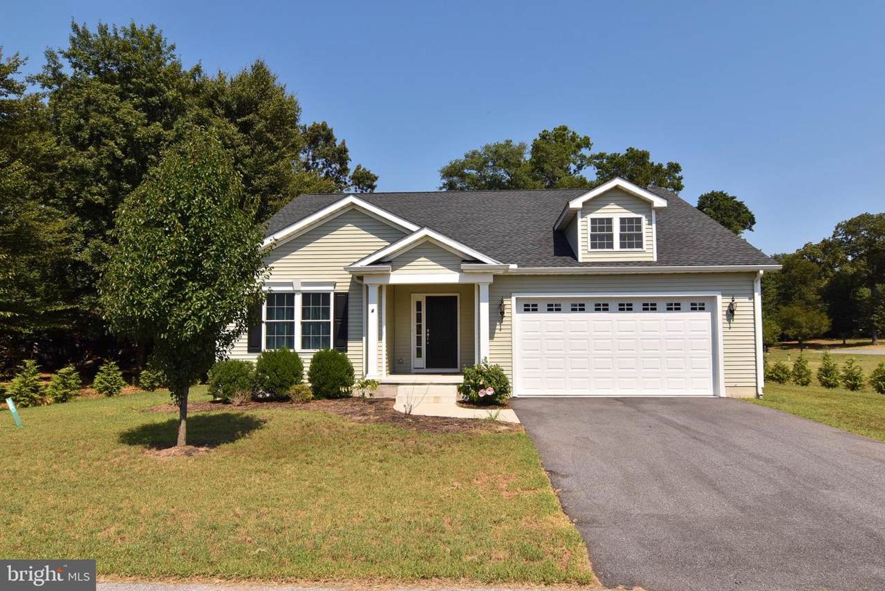 4 Summit Circle - Photo 1