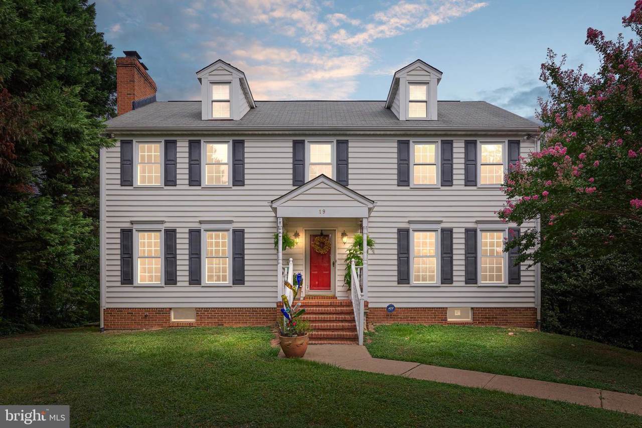 19 Steeplechase Road - Photo 1