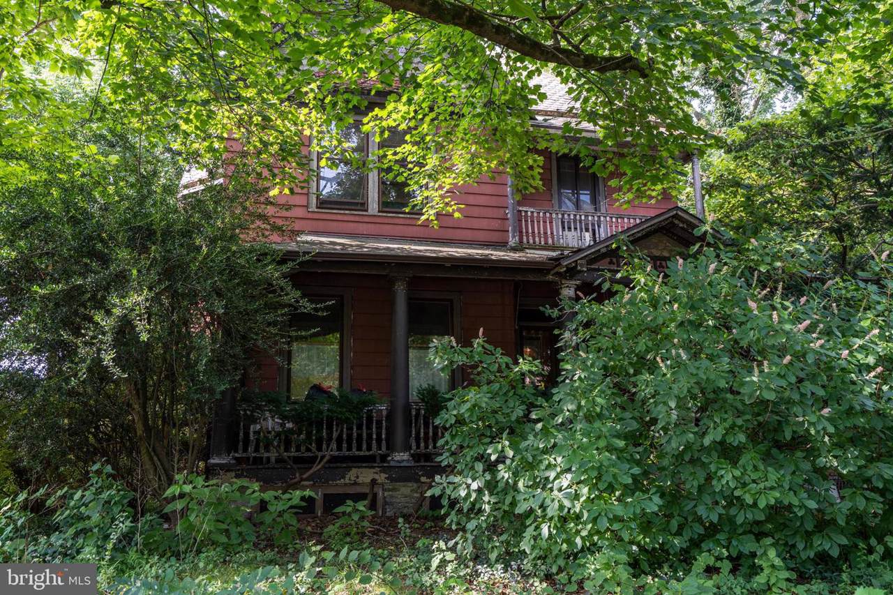332 Gerard Avenue - Photo 1