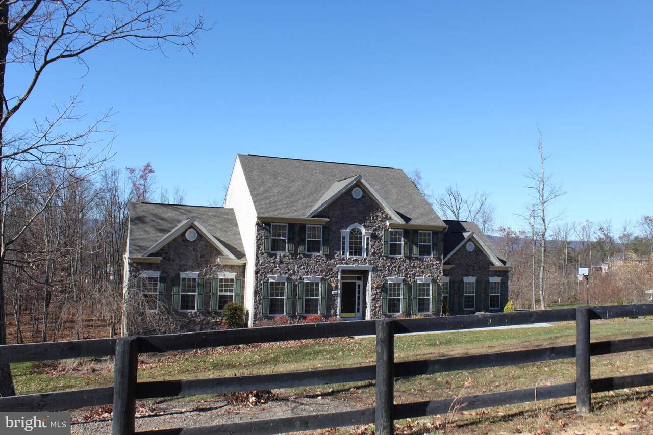 172 Banks Drive - Photo 1