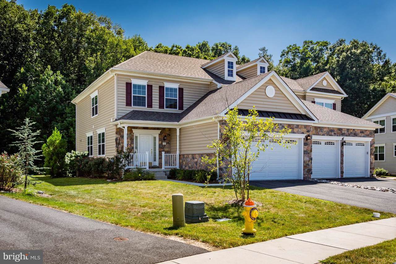 125 Sirius Drive - Photo 1