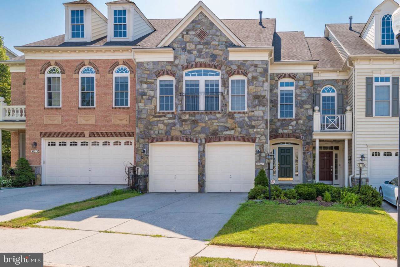 47621 Paulsen Square - Photo 1