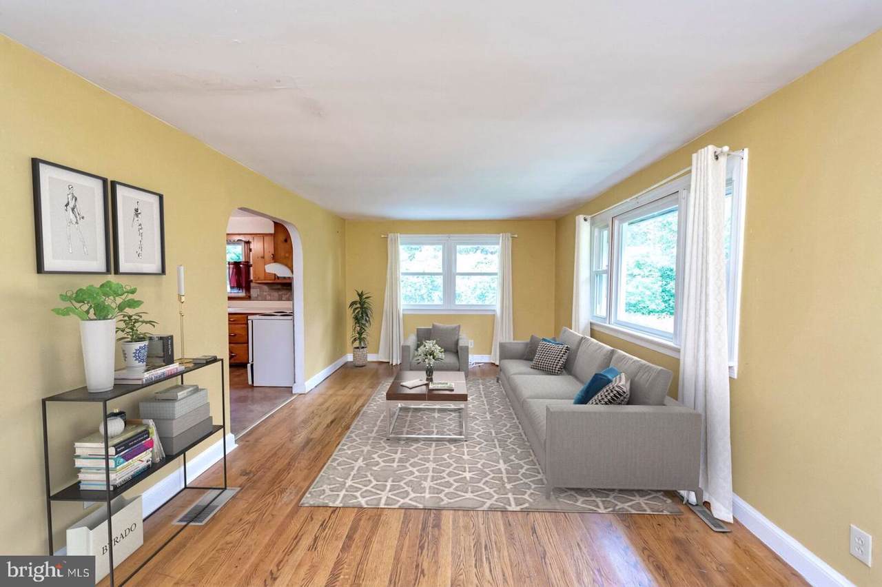 2556 Poplar Road - Photo 1