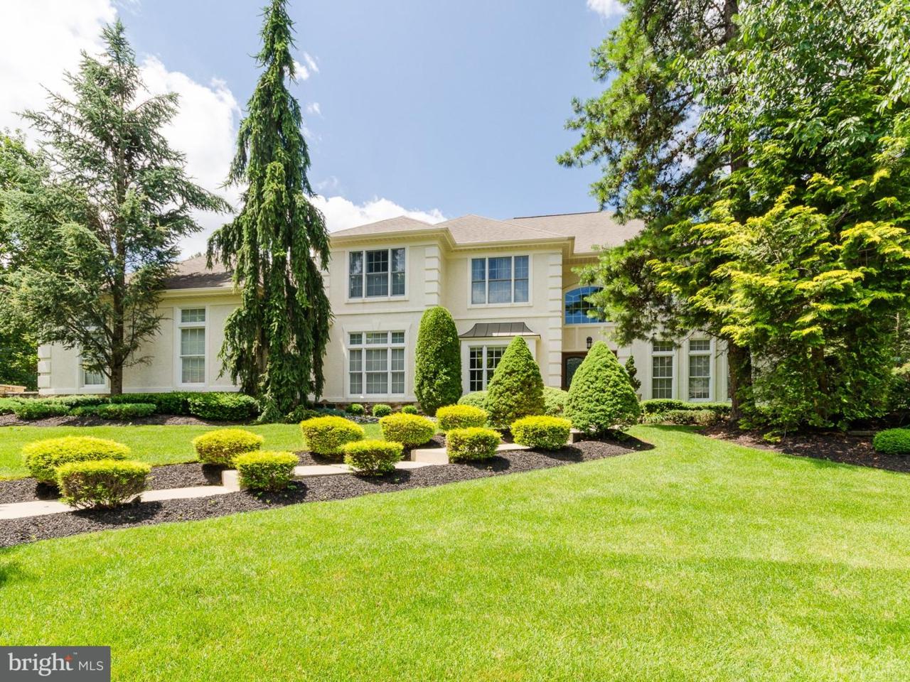 5 Danforth Drive - Photo 1