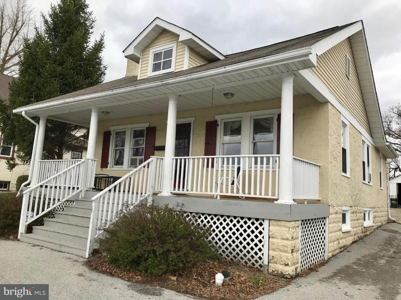 833 West Chester Pike - Photo 1