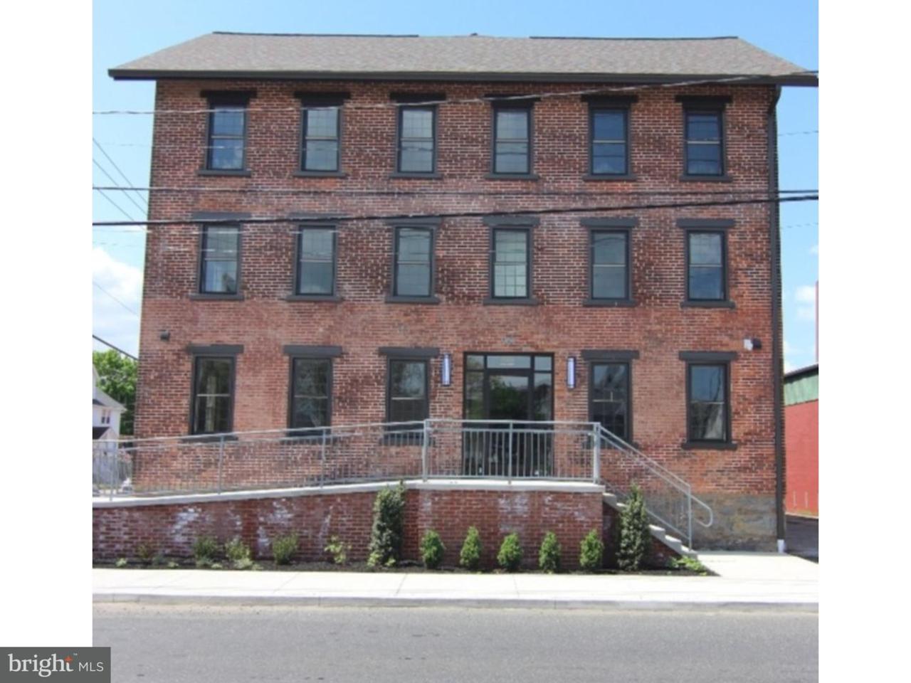 138 Front Street - Photo 1