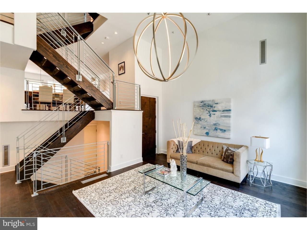 1323 Bainbridge Street - Photo 1