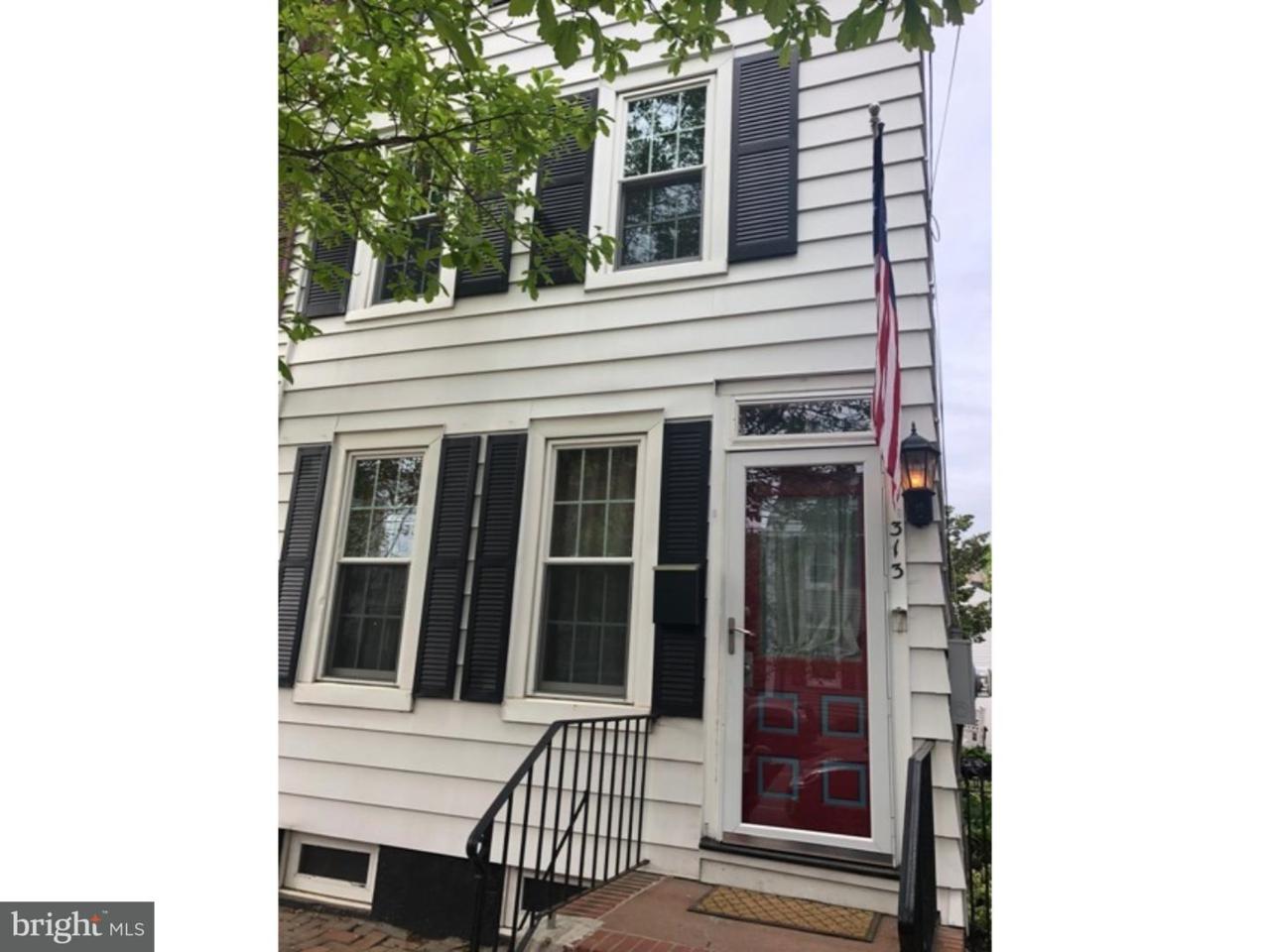 313 Prince Street - Photo 1
