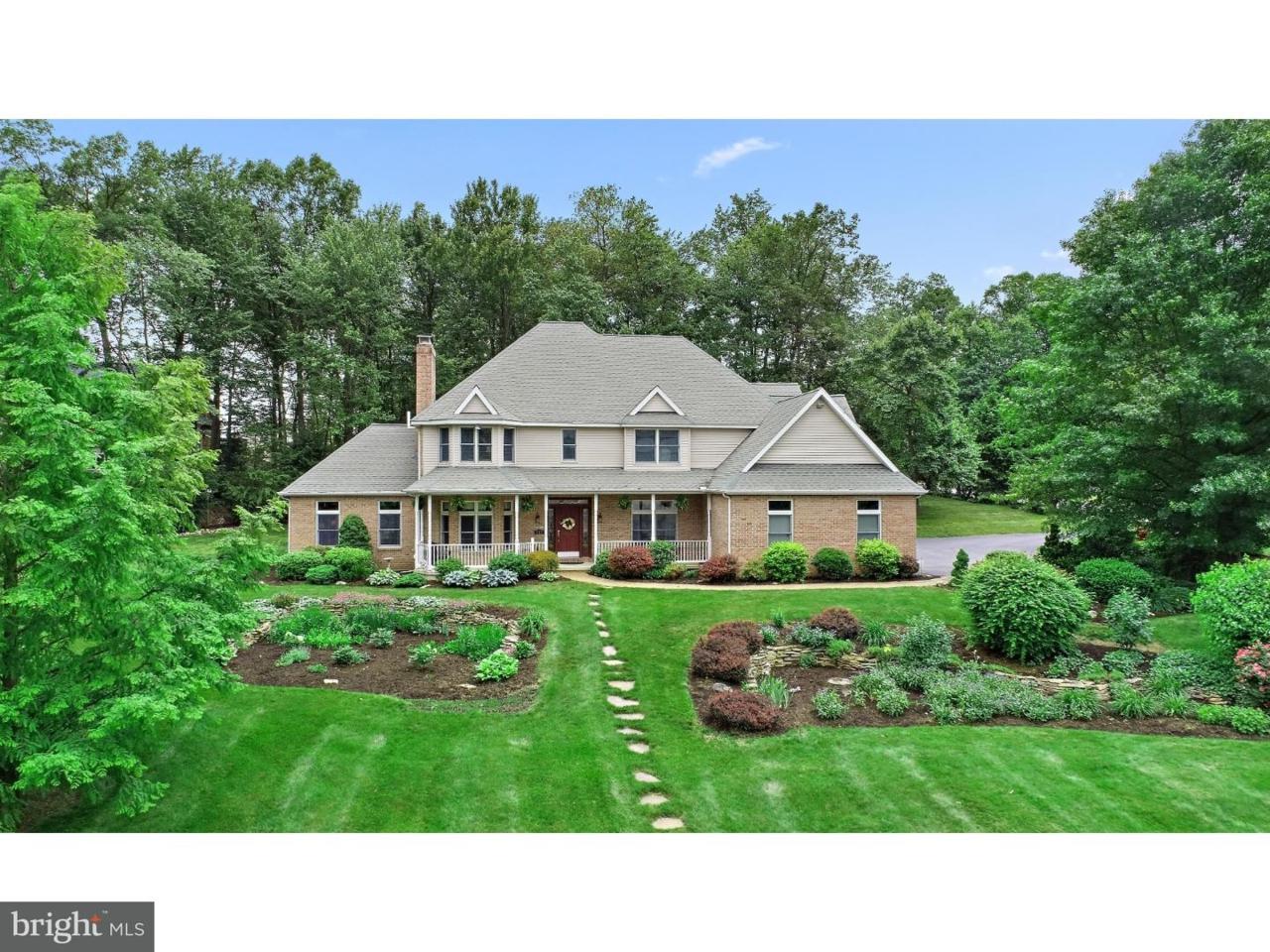 101 Woodview Drive - Photo 1