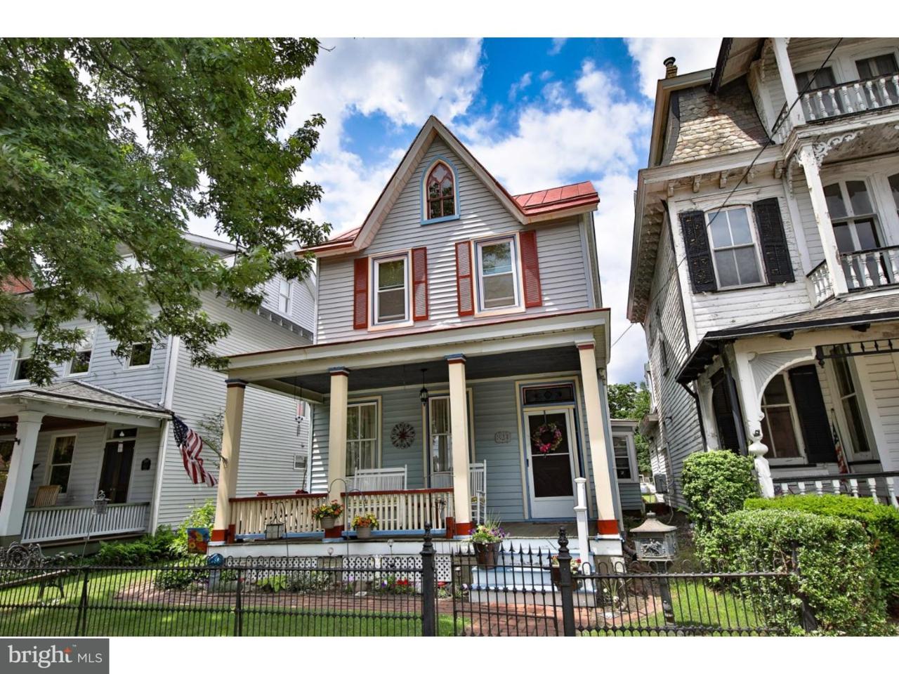 821 Radcliffe Street - Photo 1