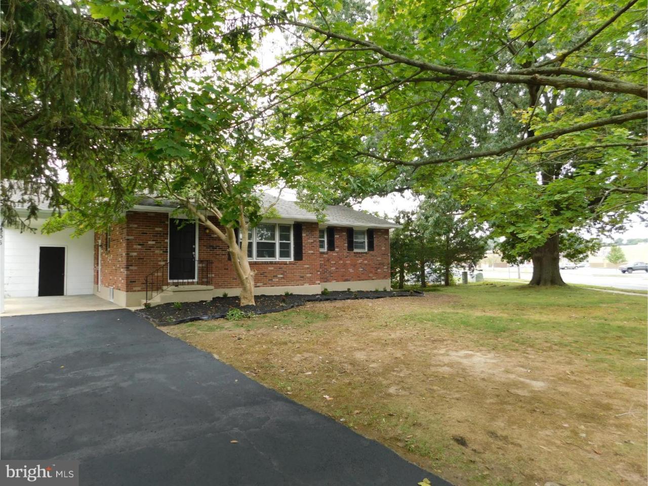 556 Buckson Drive - Photo 1