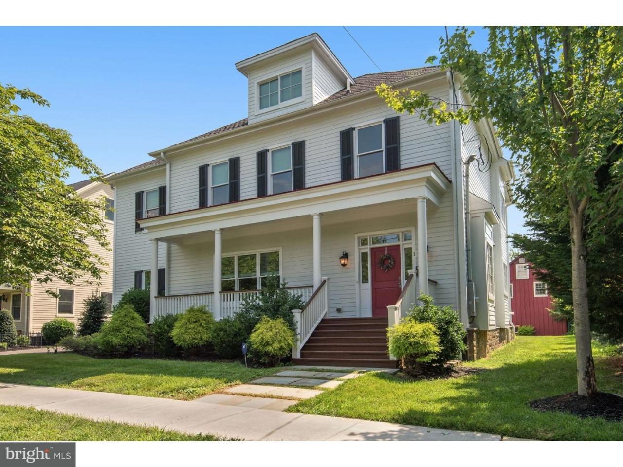 1 Lincoln Avenue - Photo 1