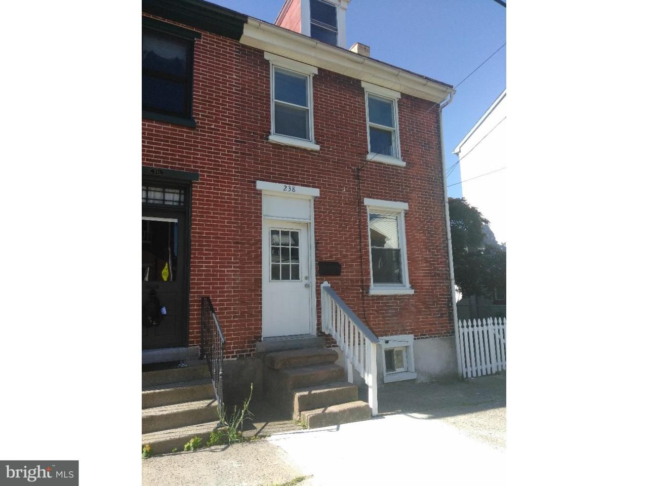 238 Hall Street - Photo 1