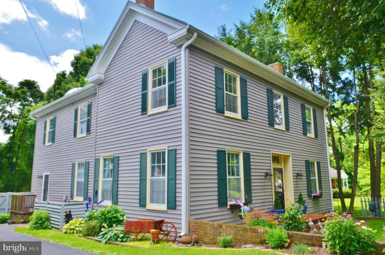 207 Church Street - Photo 1