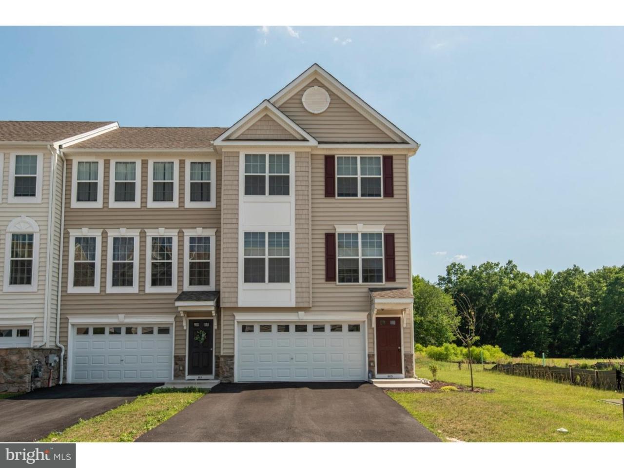 663 Courtly Road - Photo 1