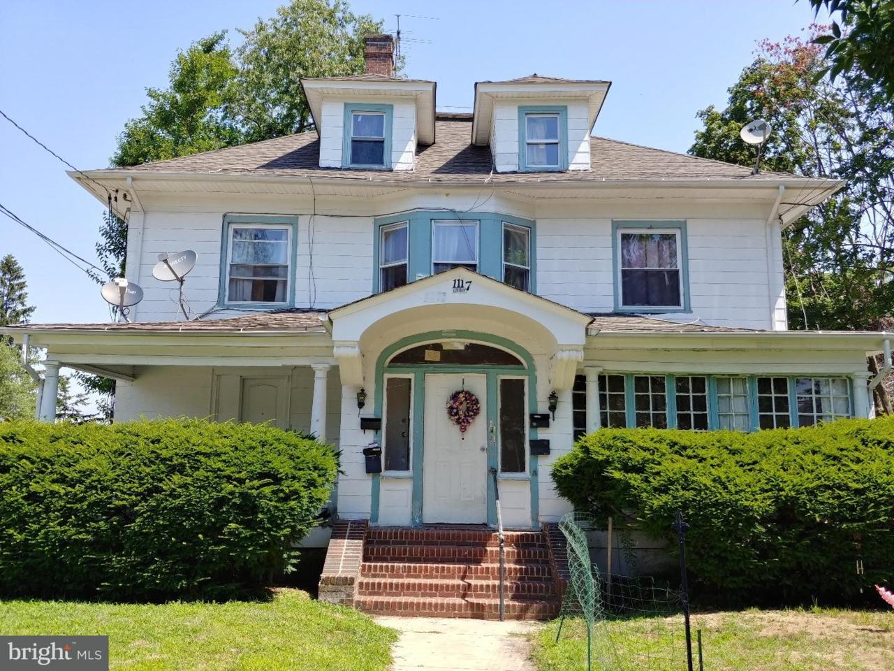1117 Sunset Avenue - Photo 1